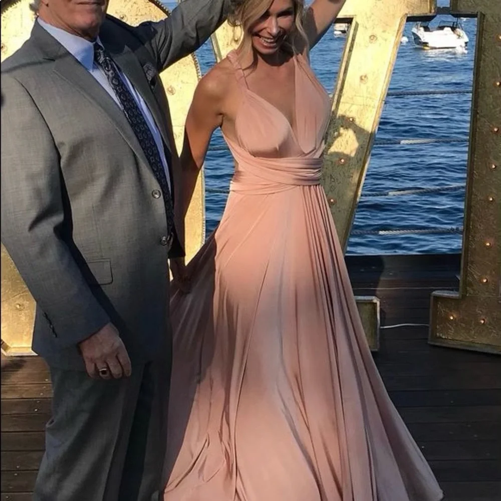 Dress - Picture 1 of 6